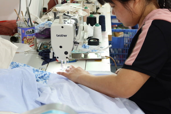 Sewing kidswear garments